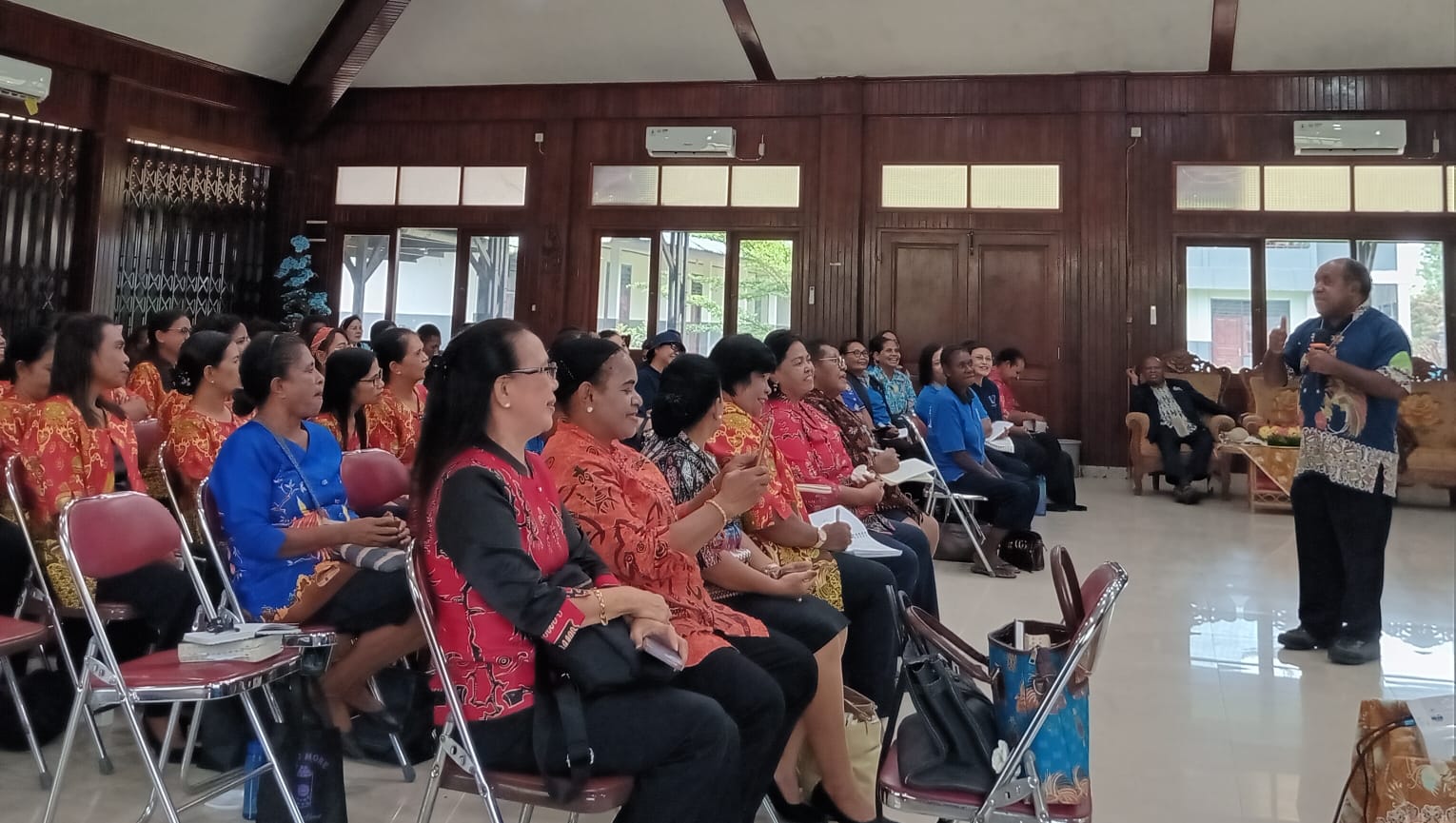 Rekoleksi DPD WKRI Timika Hadirkan Pastor Jhon Bunai dan Ketua FKUB Papua Tengah