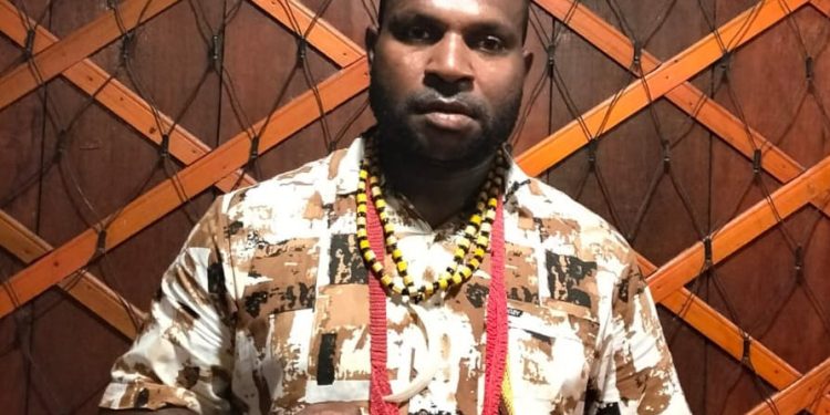 Libatkan Pengusaha Lokal, Elly Dolame Apresiasi Pelaksana Tugas Kepala Dinas PUPR Kabupaten Mimika