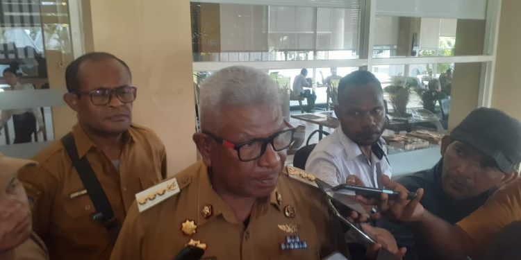 Bupati Mimika Tegaskan Pembentukan Lembaga Masyarakat Hukum Adat Mimika Wee Tak Ganggu Ormas yang Sudah Ada