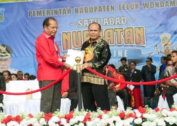 Dukung Pendidikan di Tanah Papua, Freeport Indonesia Serahkan Bantuan Pendidikan untuk YPK GKI