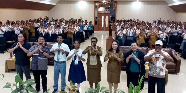 Disparbudpora Gelar Kegiatan Pembinaan Kesenian Diikuti 24 Sekolah di Mimika