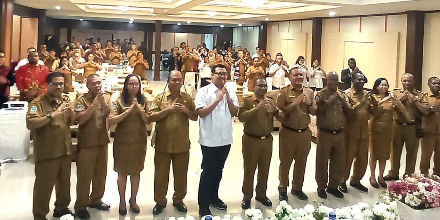 Diskominfo Mimika Gelar Bimtek Wujudkan Layanan Terpadu Mimika Center