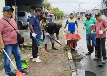 Kelurahan Inauga Laksanakan Program Clean Friday Setiap Pekan