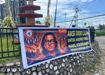 YLBH Papua Tengah Gelar Aksi 1.000 Lilin Untuk Aktivis KontraS Andrie Yunus di Bundaran Timika Indah