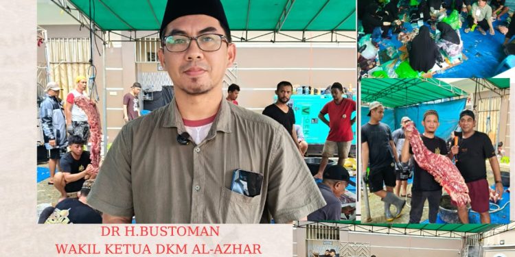 DKM Masjid Al-Azhar Timika Sembelih 14 Ekor Sapi Kurban, Daging Dibagikan kepada 1.200 Jamaah